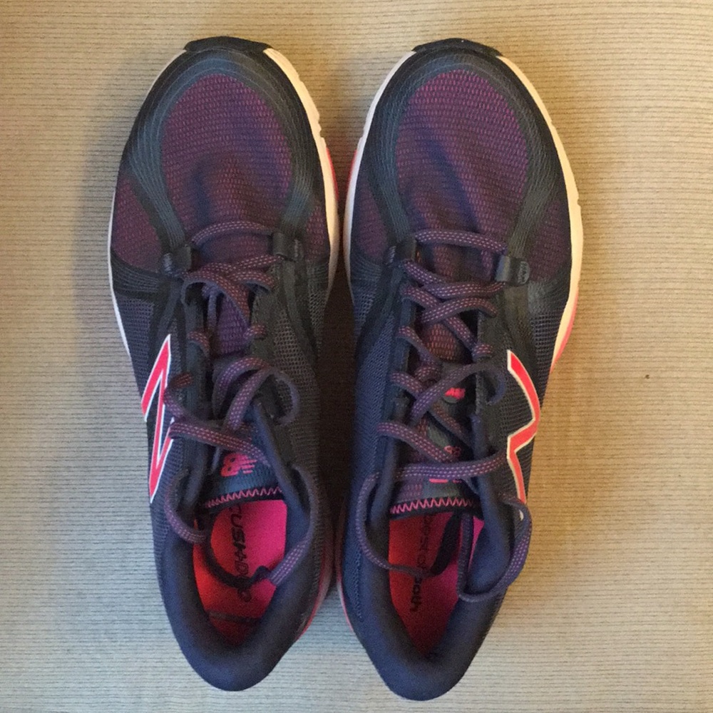 New Balance NWOT sneakers 10 wide